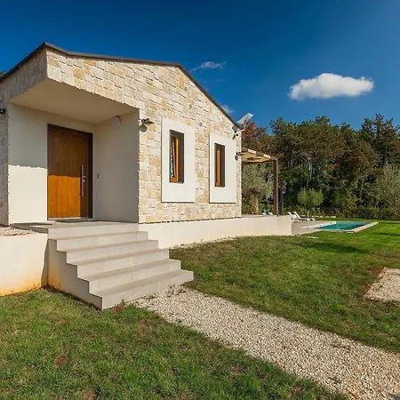 Villa-vesta Tatil Evi *
