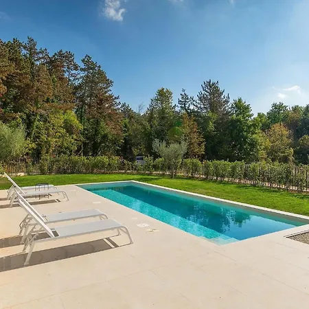 Villa-vesta Vakantiehuis *